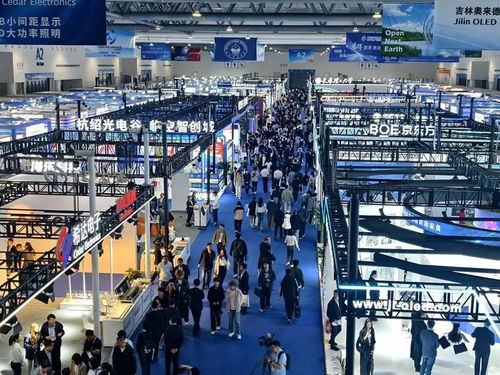 新華社 經(jīng)濟(jì)參考報 區(qū)域頭題報道長春光電產(chǎn)業(yè)發(fā)展